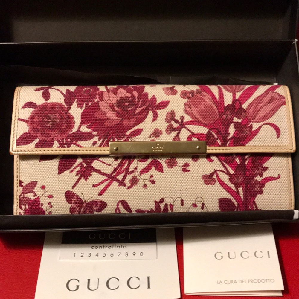 💖SOLD Preloved Gucci Wallet - Rare / Authentic - Picture 2 of 8